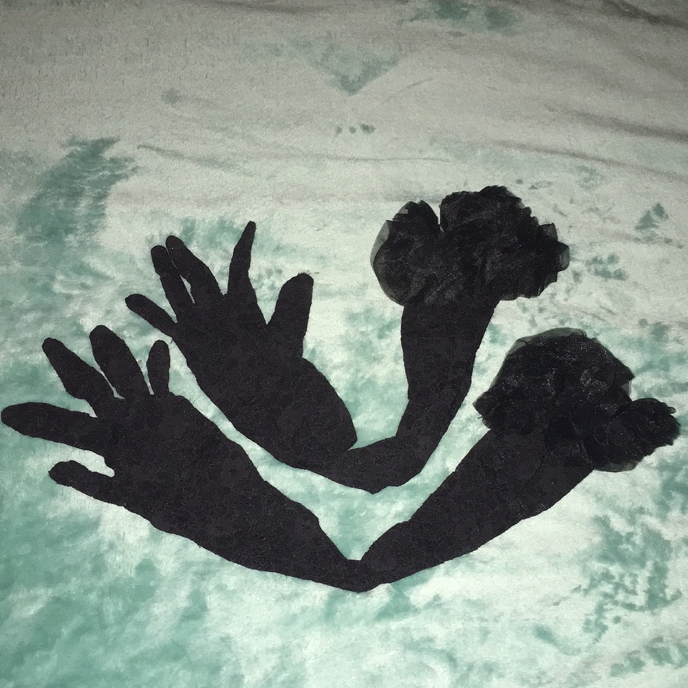 VTG Long Lace Gloves